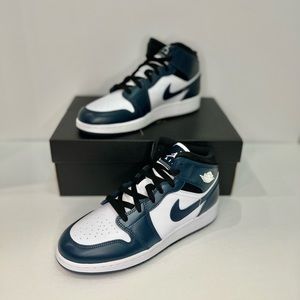 Nike Air Jordan 1 Mid Armory Navy